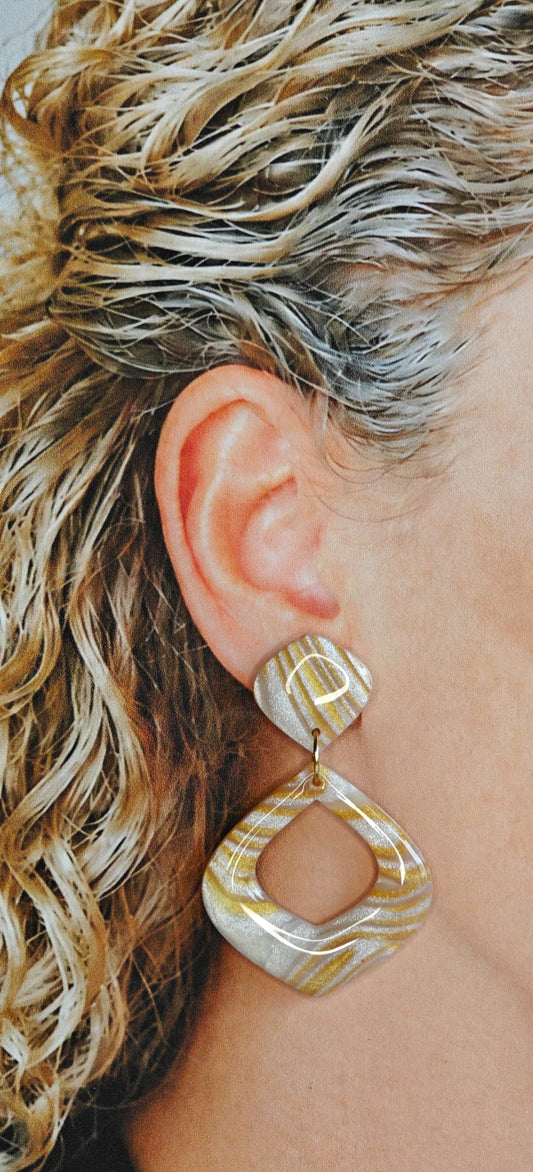 Statement Oorbellen Céleste – Goud & Crème