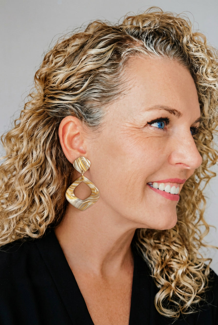 Statement Oorbellen Céleste – Goud & Crème