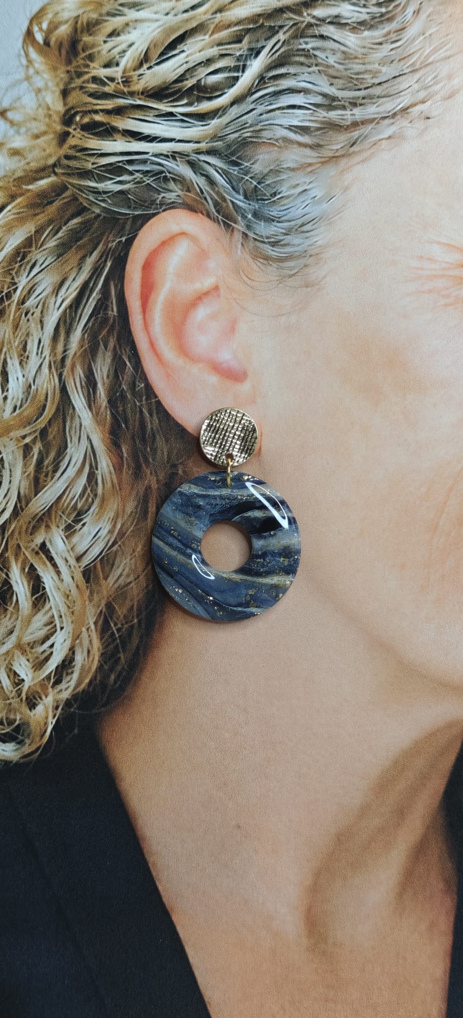 Statement Oorbellen Midnight Halo – Donkerblauw