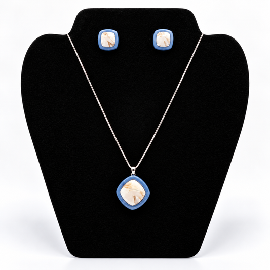 Statement Cornflower & Cream Harmony – Ketting & Oorbellen