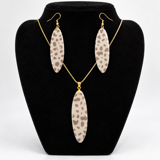 Statement Savannah Print Elegance – Ketting & Oorbellen